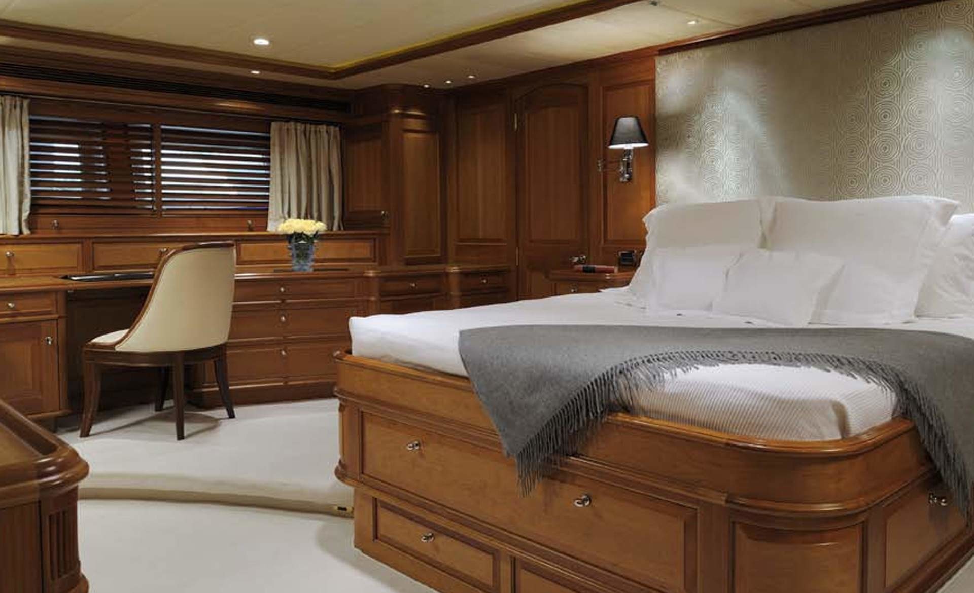 Main Master Cabin Aboard Yacht DRUMBEAT