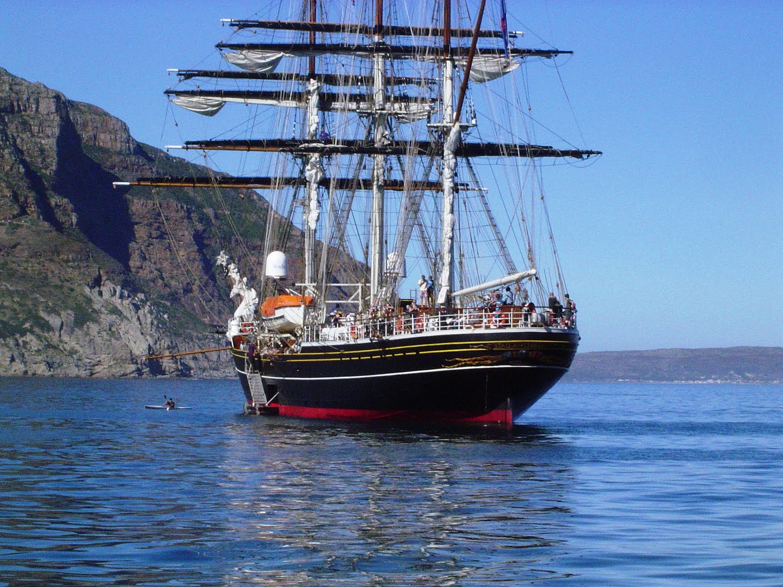 STAD AMSTERDAM Visits Hout Bay