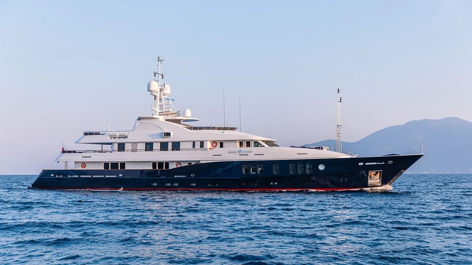 Luxury Yacht RARE FIND