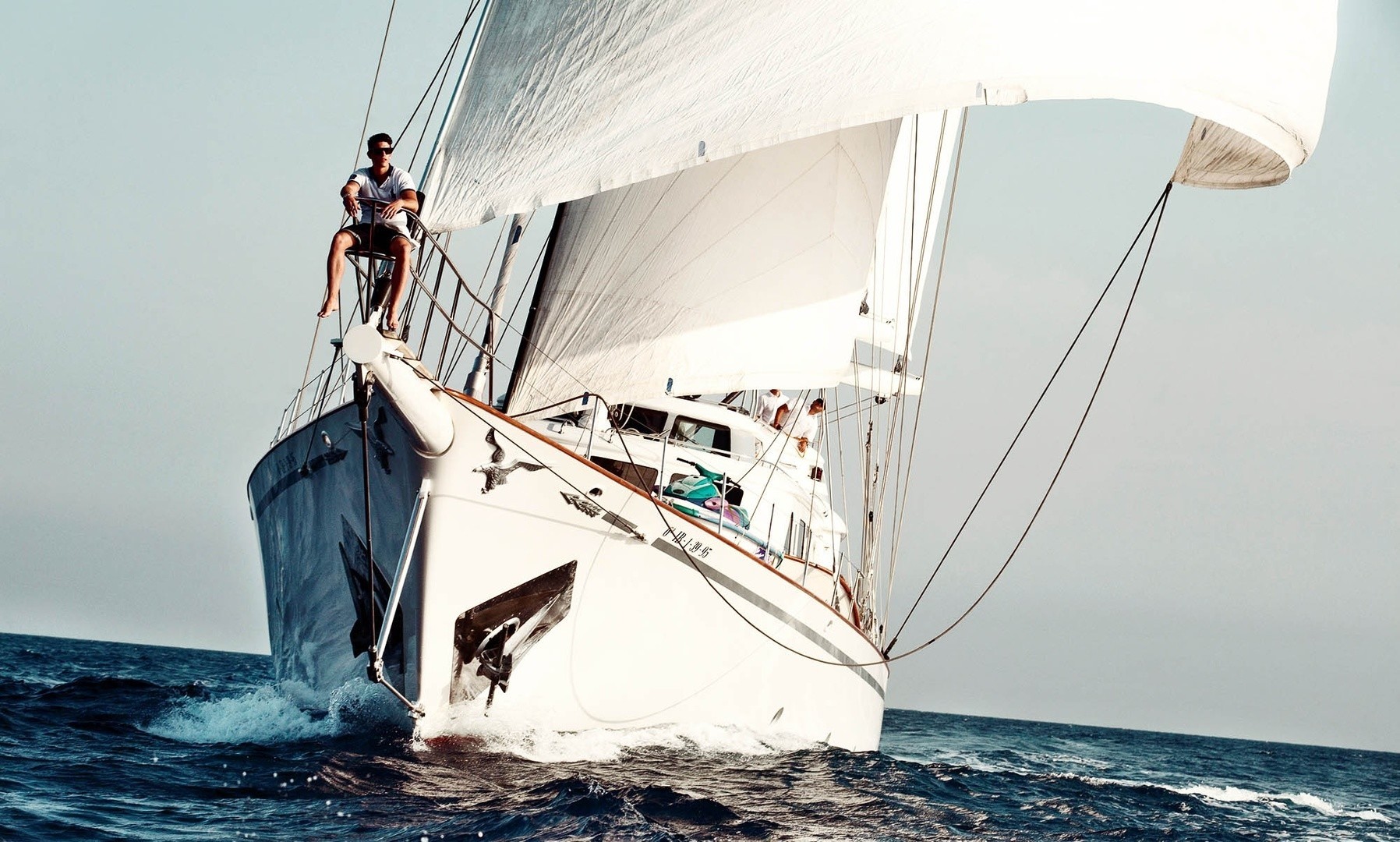 Forward Aspect: Yacht AIGLON's Cruising Photograph