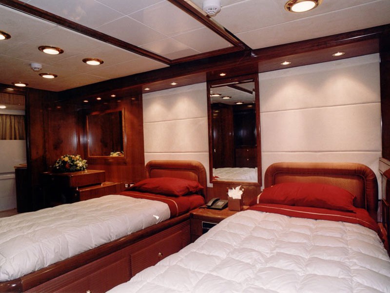 Twin Bed Cabin On Board Yacht WHITE KNIGHT