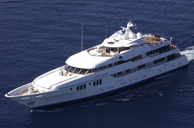 Profile: Yacht BLUE MOON's Cruising Pictured