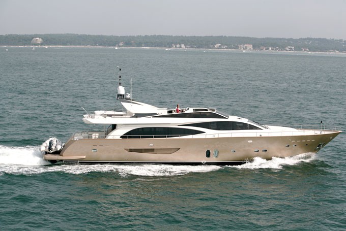 The 30m Yacht MAYAMA