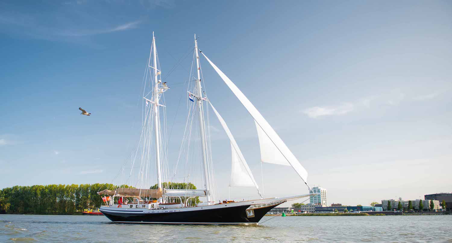 Luxury Yacht BORKUMRIFF II Profile