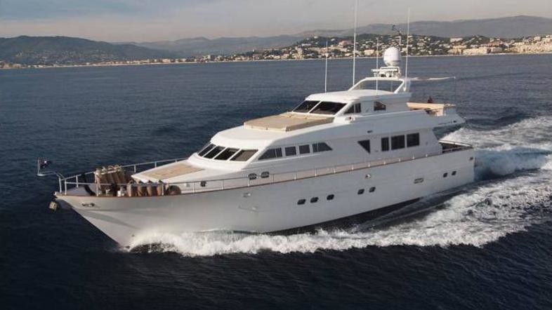 The 25m Yacht NOON TEASE