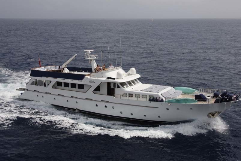 The 30m Yacht LADY ROXANNE