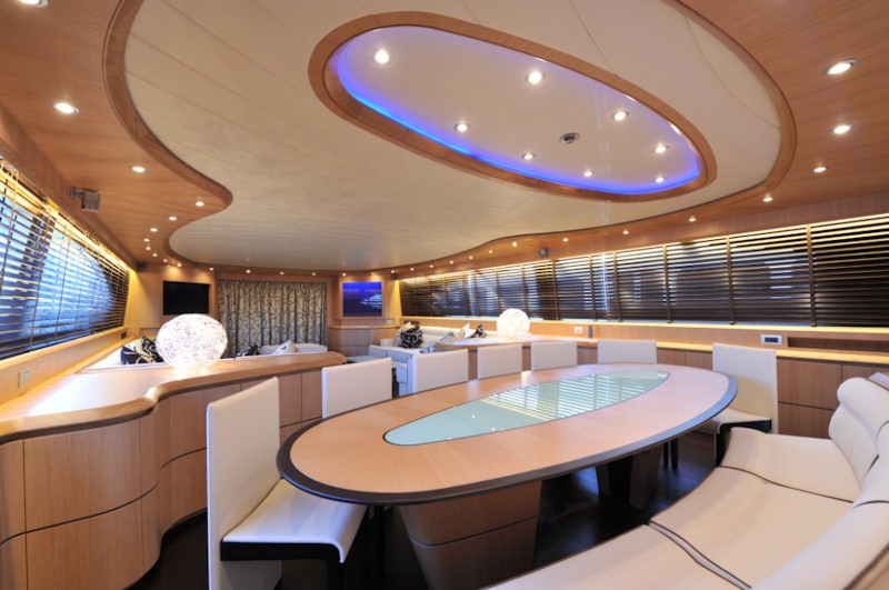 The 35m Yacht PARIS A