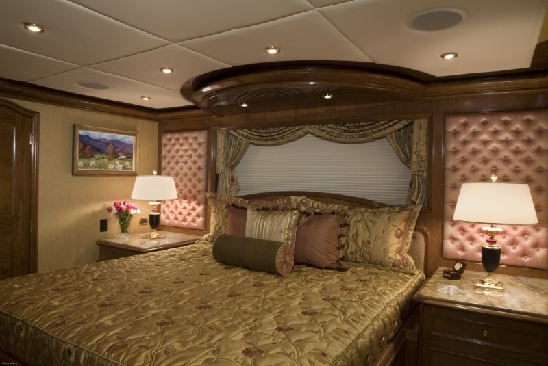 Guest's Cabin On Board Yacht BIG ZIP