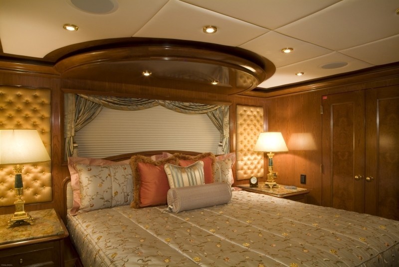 Guest's Cabin Aboard Yacht BIG ZIP