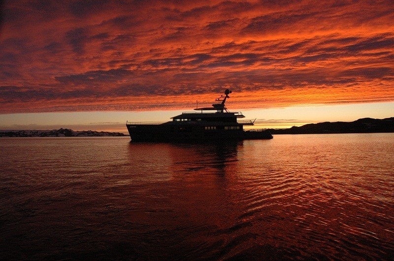 Sunset Dusk On Yacht BIG FISH