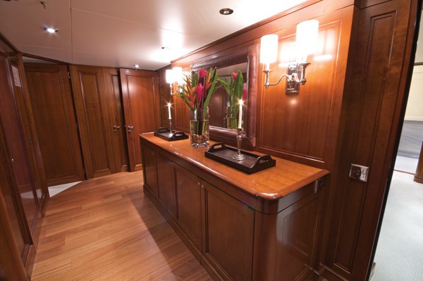 Hall On Board Yacht YOU &AMP; ME