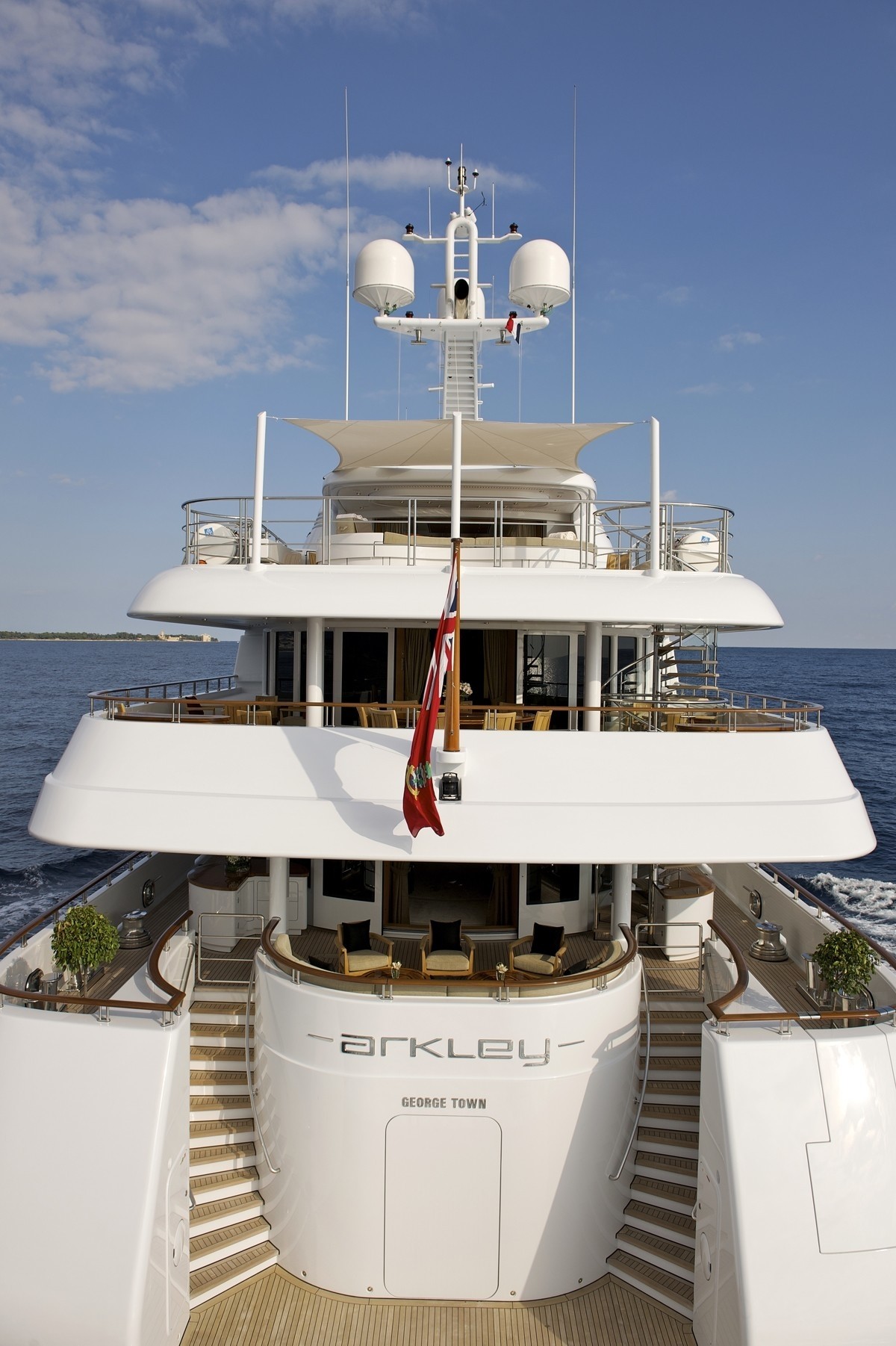The 60m Yacht CAIPIRINHA