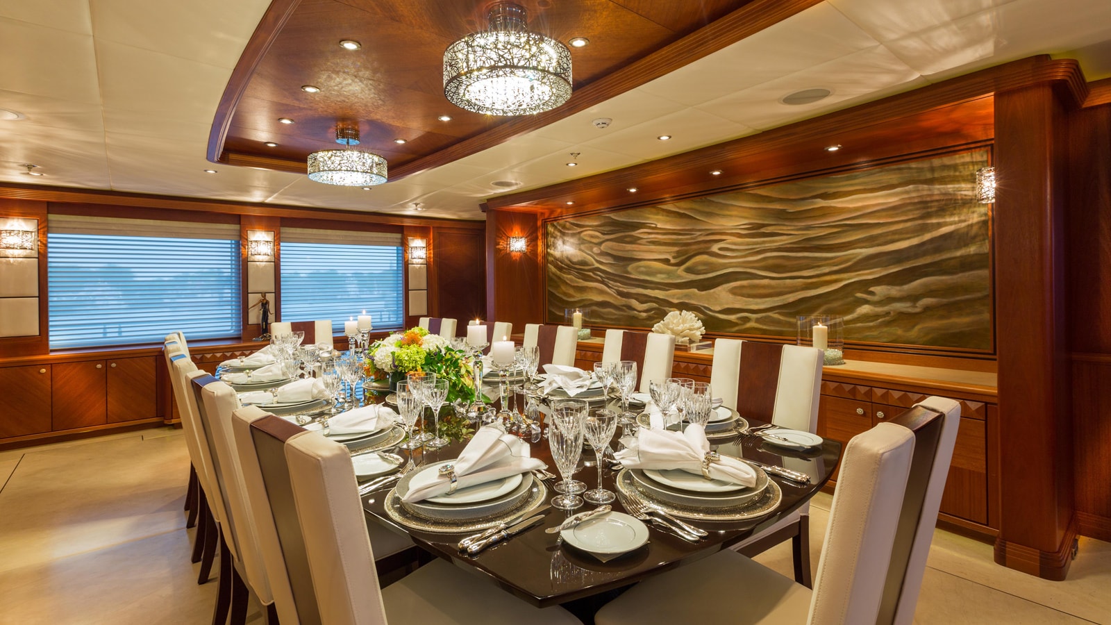 yacht dinner table