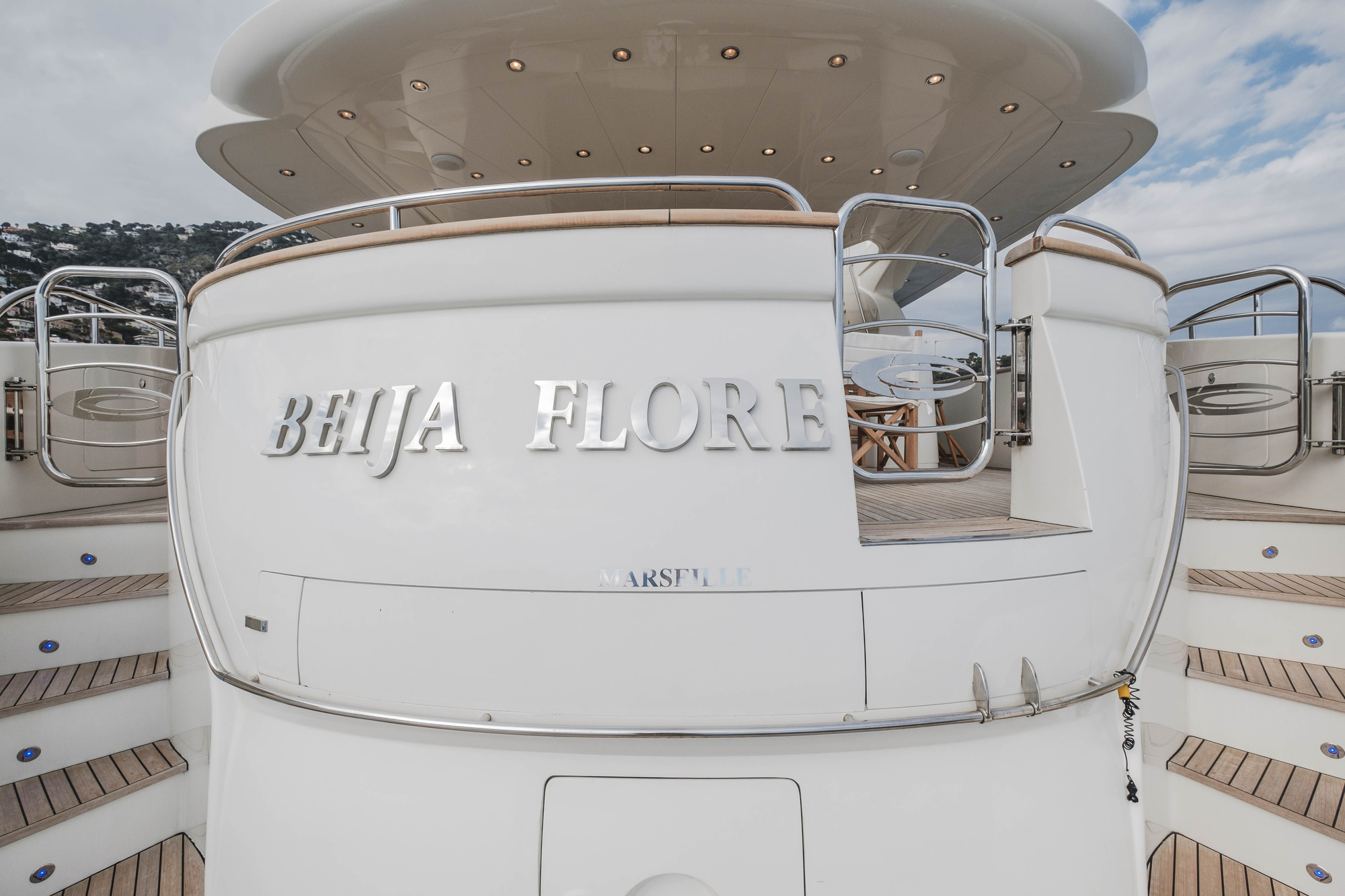 Motor Yacht BEIJA FLORE - Stern View
