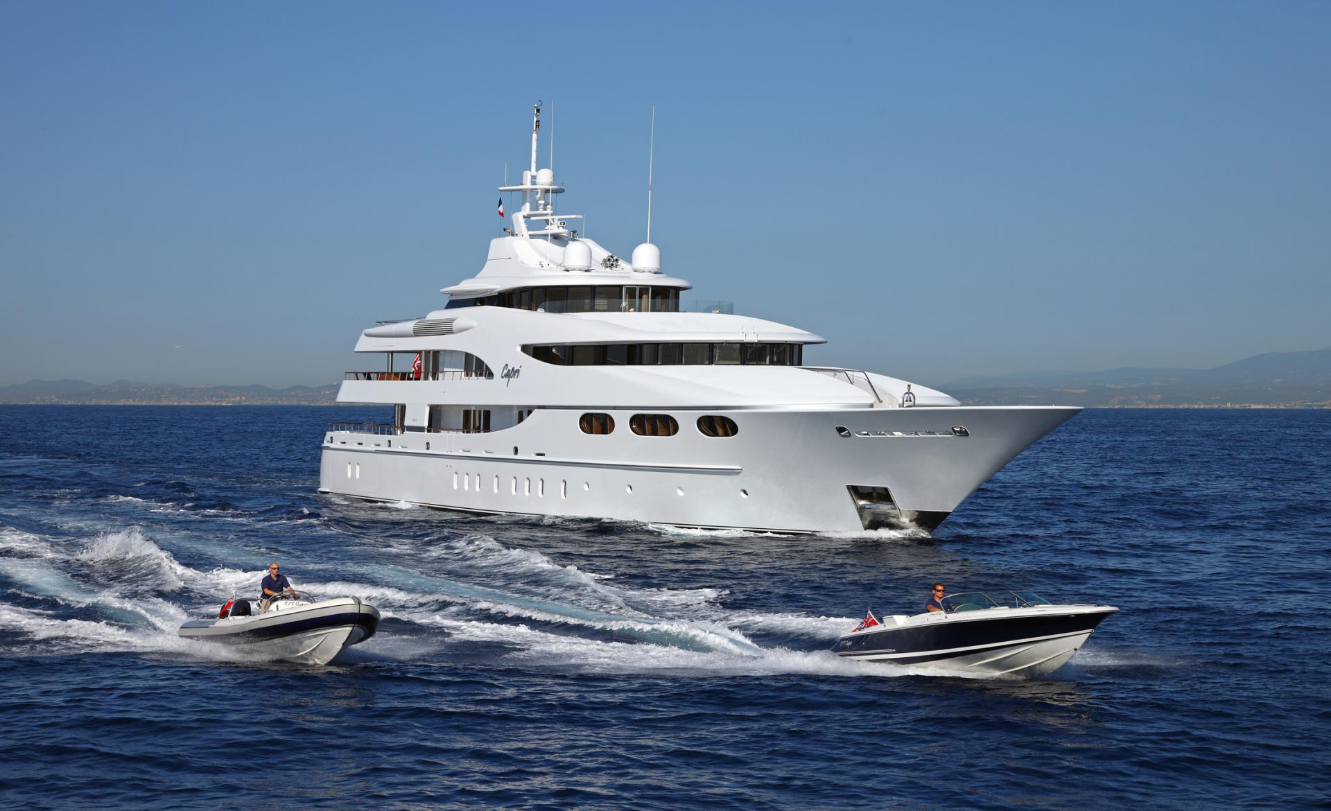 Yacht CAPRI By Lurssen - Tenders In The French Riviera 