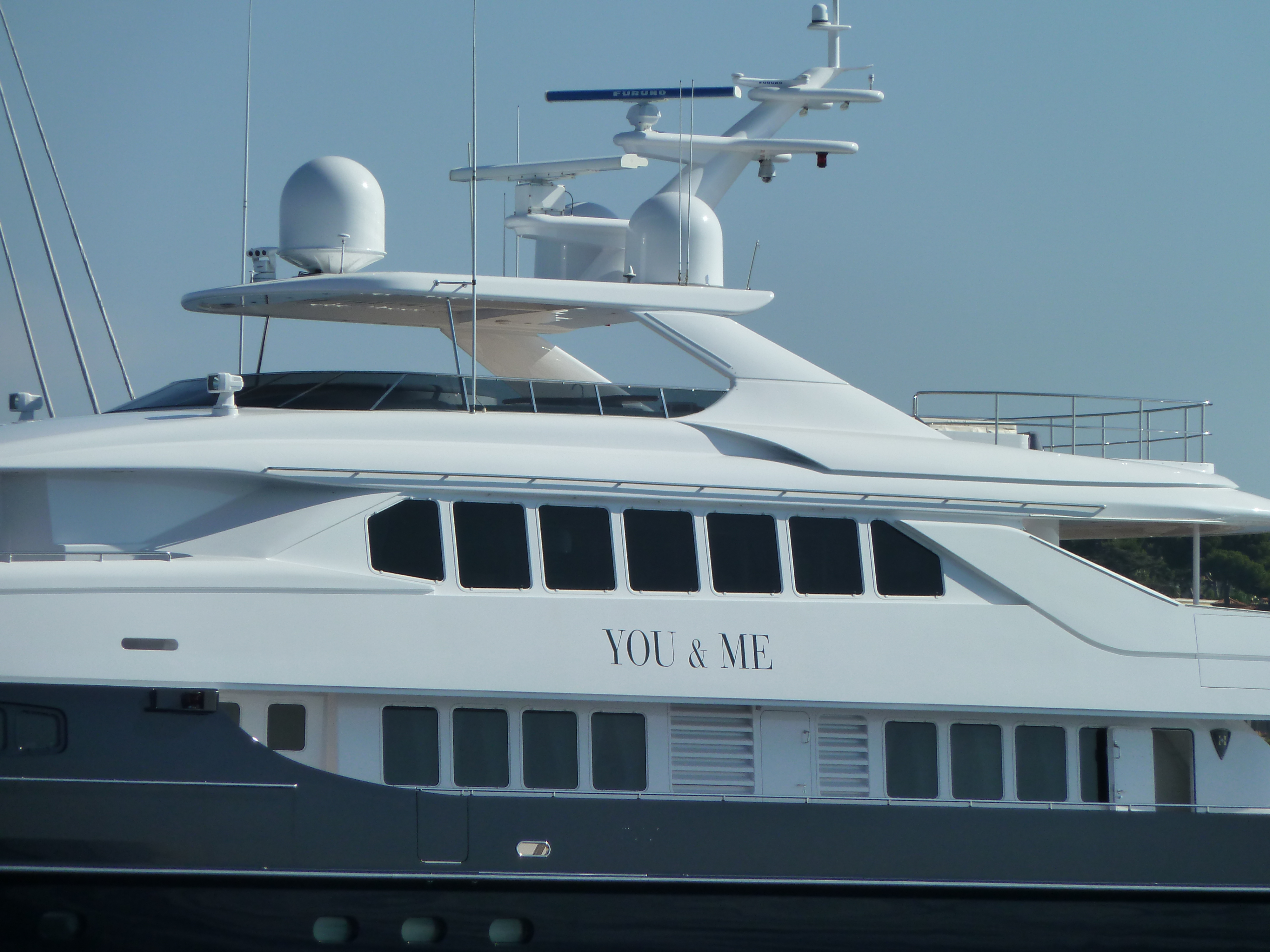 Yacht YOU & ME Side Profile