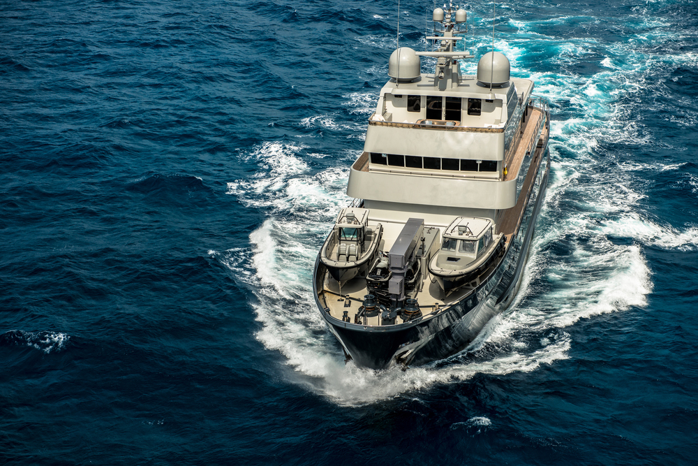 Yacht PLAN B, Explorer Yacht CHARTERWORLD Luxury 