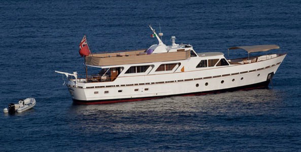 The 23m Yacht DERAMORE