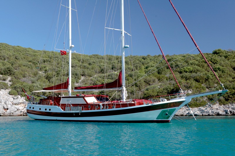 The 30m Yacht CLARISSA