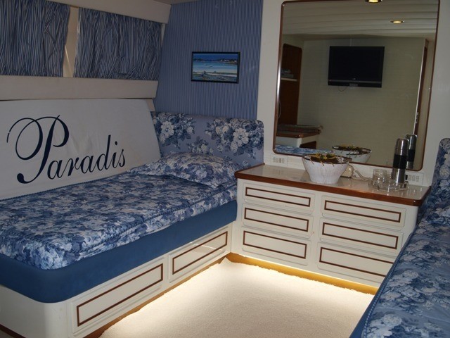 Twin Bed Cabin On Yacht PARADIS