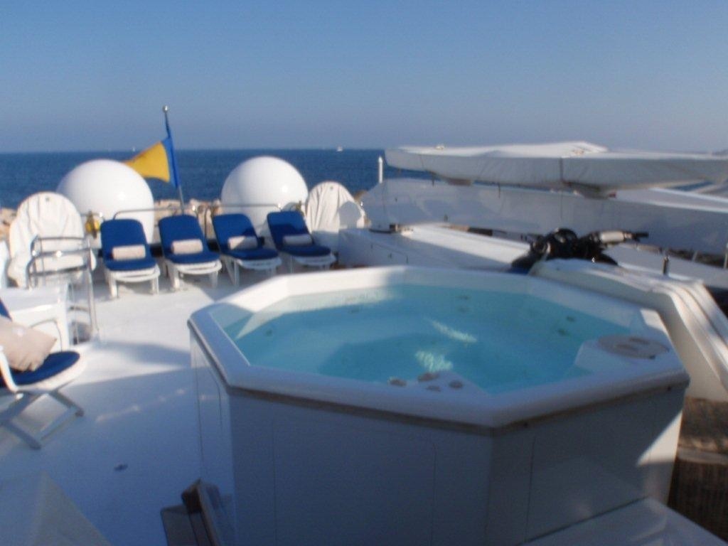Jacuzzi Pool On Yacht LOOSE ENDS