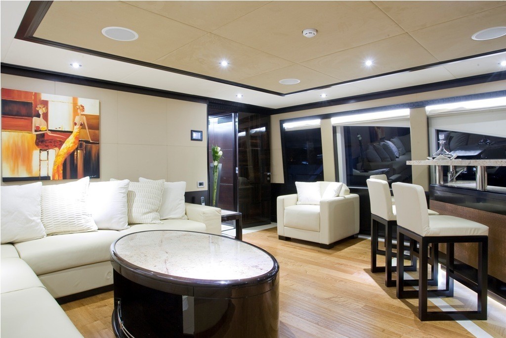 Sky-lounge On Board Yacht GRENADINES III