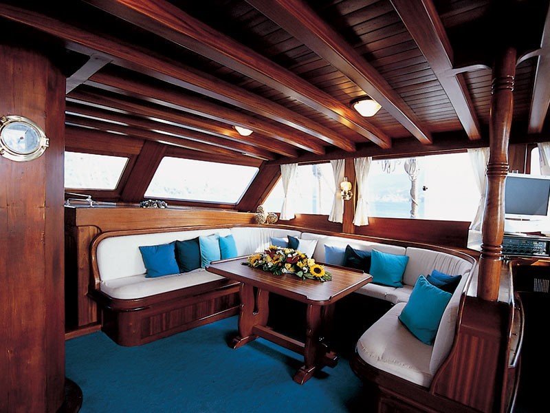 Premier Saloon On Board Yacht MATINA