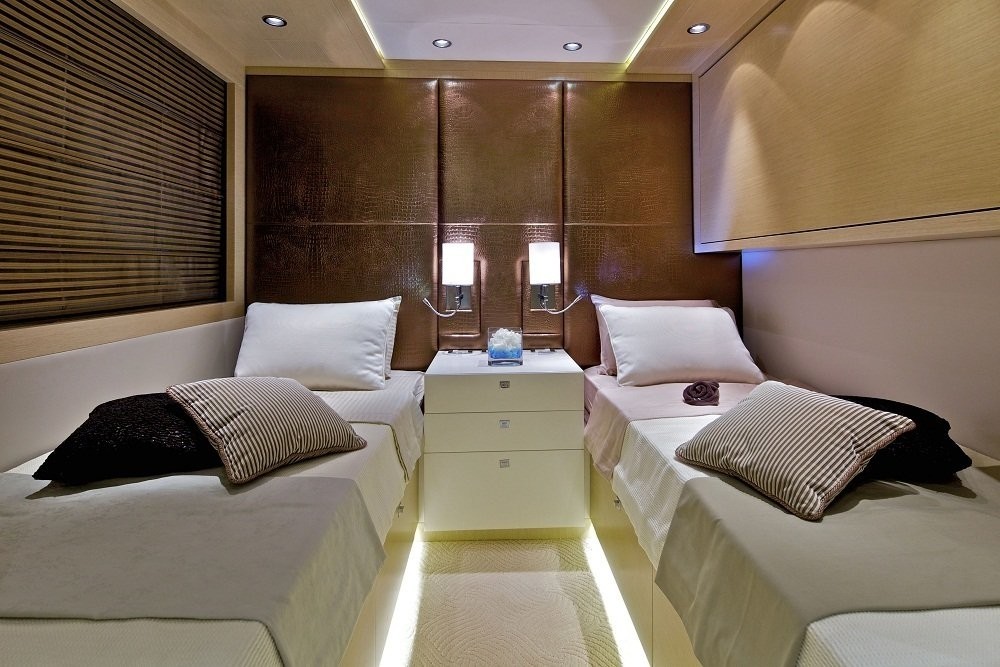 Profile: Yacht O'PATI's Twin Bed Cabin Photograph