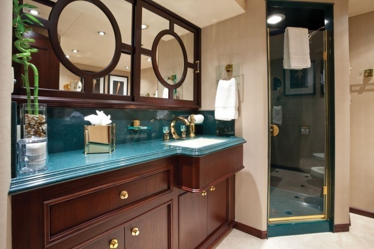 Guest's Showering Area On Yacht SEA DREAMS