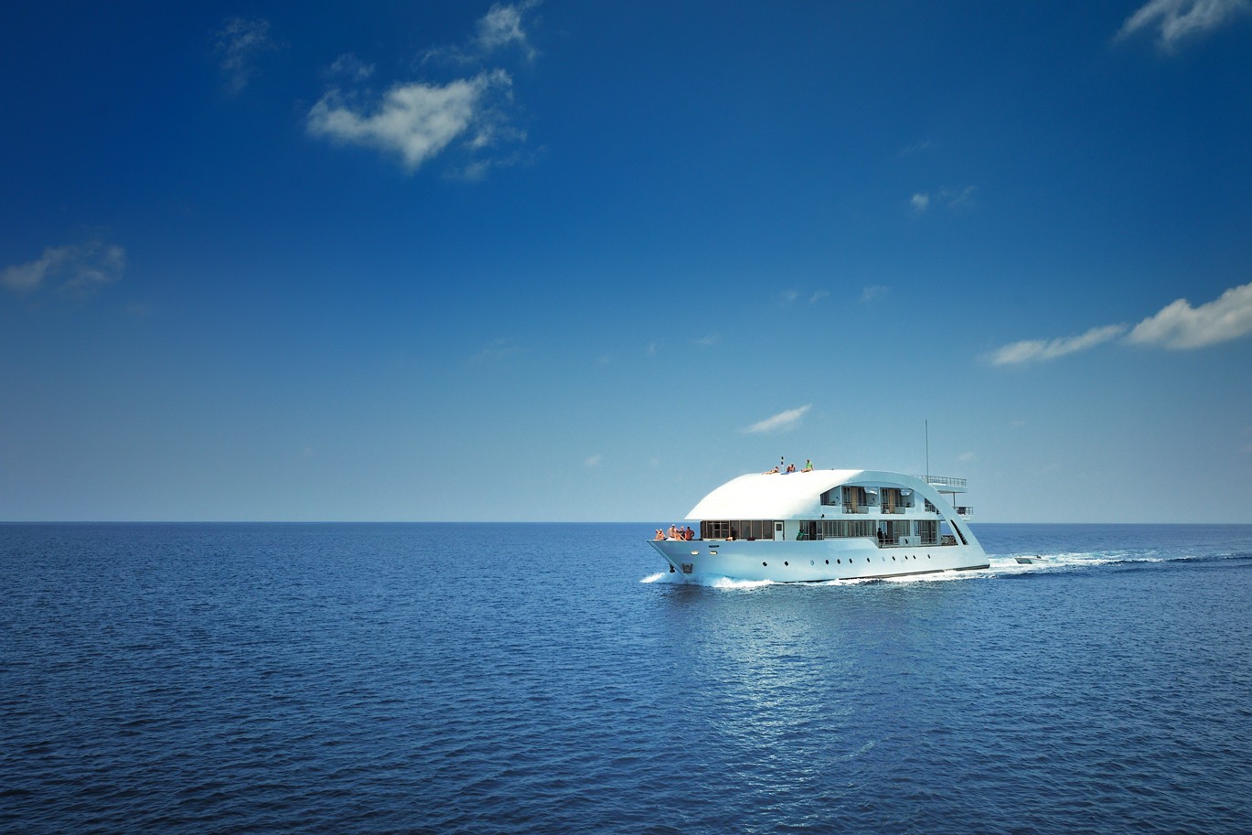 The 41m Yacht MALDIVE MOSAIQUE