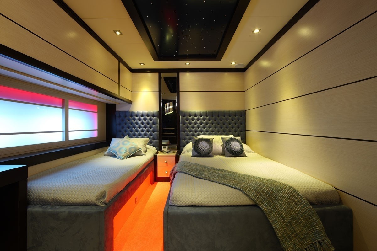 Twin Bed Cabin On Yacht PERLA DEL MARE