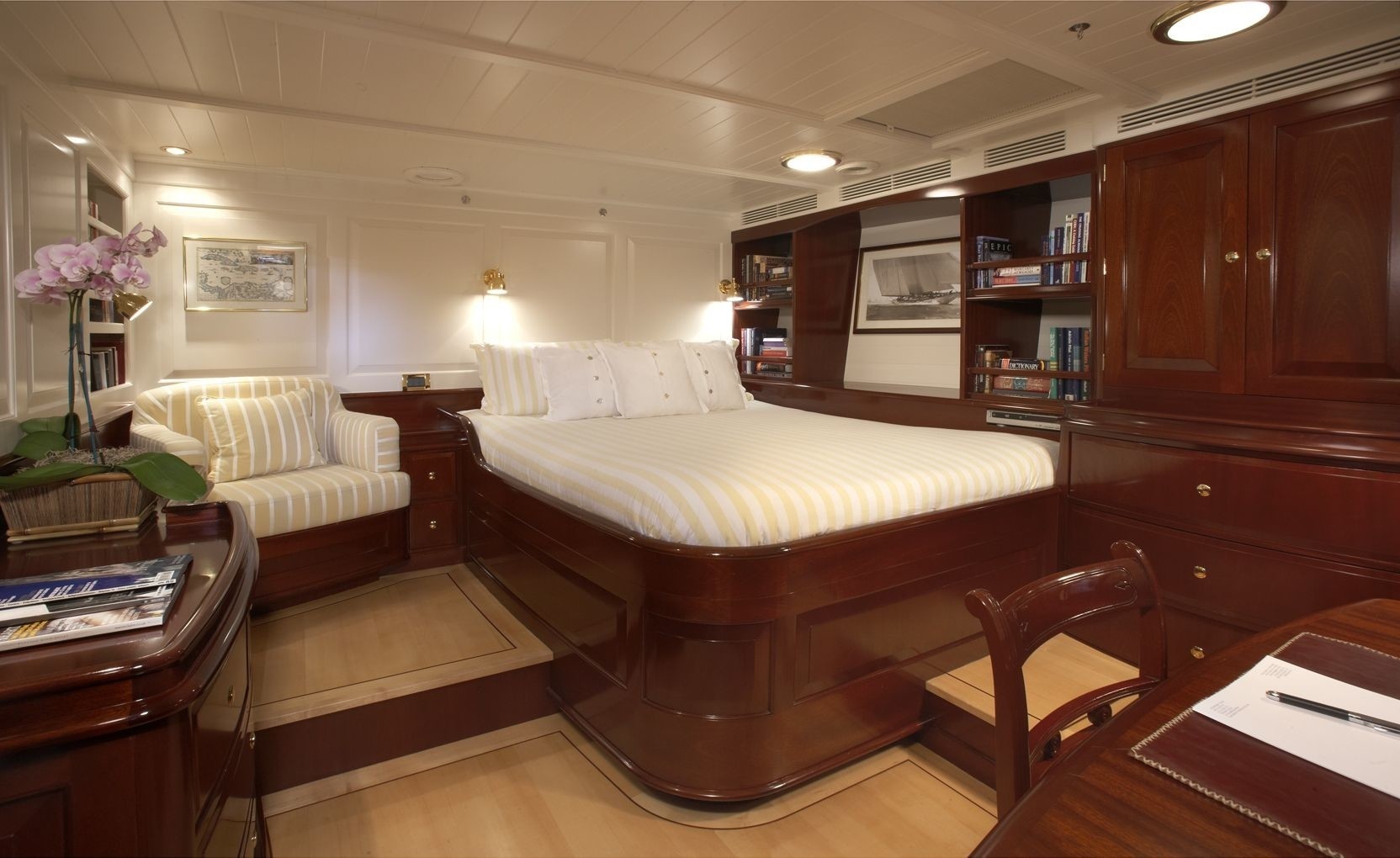 Main Master Cabin Aboard Yacht WINDROSE OF AMSTERDAM