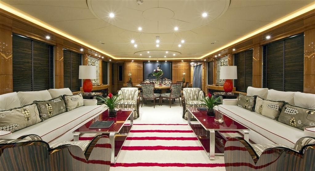 360 Sky-lounge With Eating/dining On Board Yacht 360&DEG;