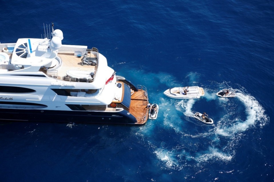 GLAZE Yacht Charter Details, Trinity Yachts CHARTERWORLD Luxury
