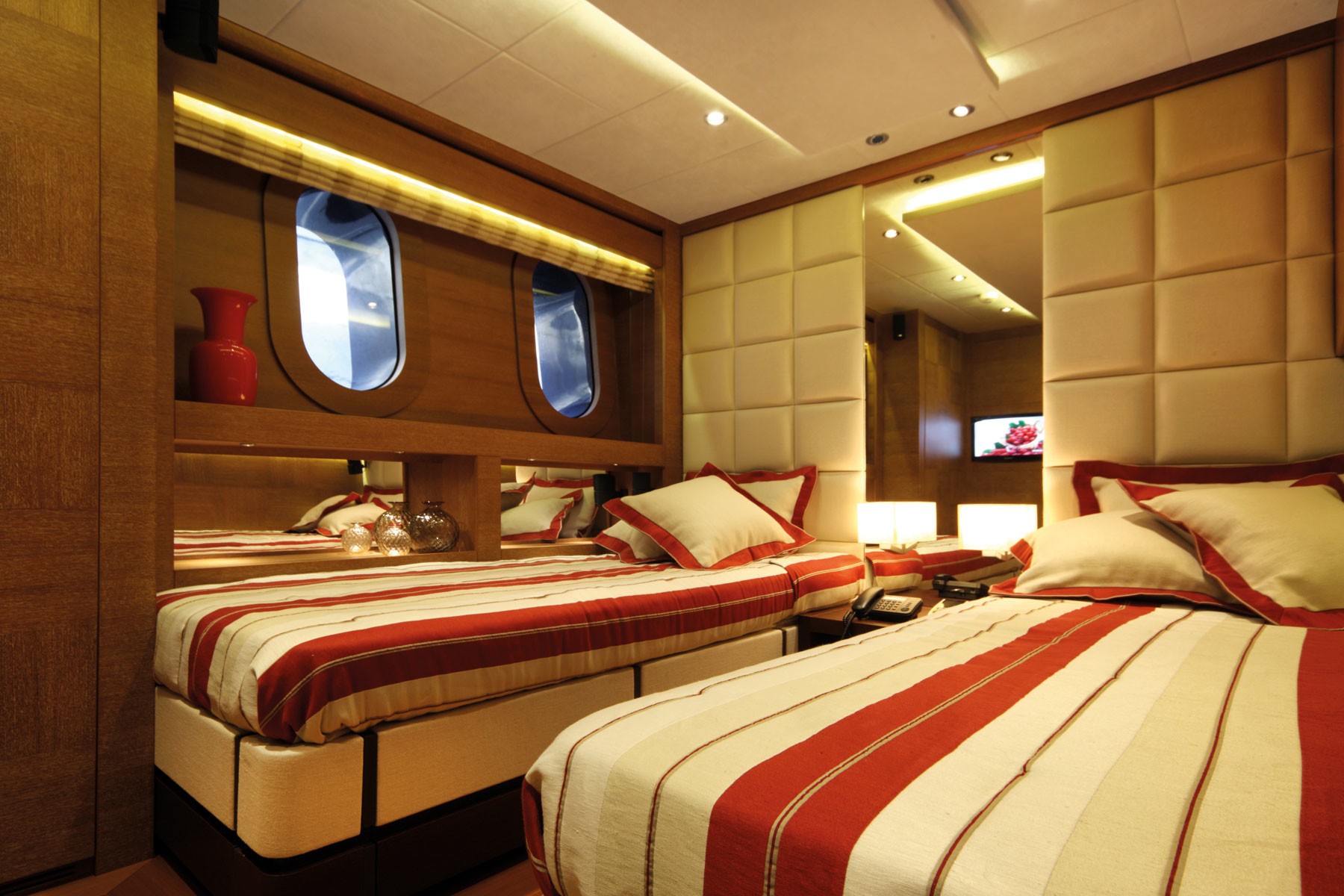 Twin Bed Cabin On Board Yacht ZALIV III