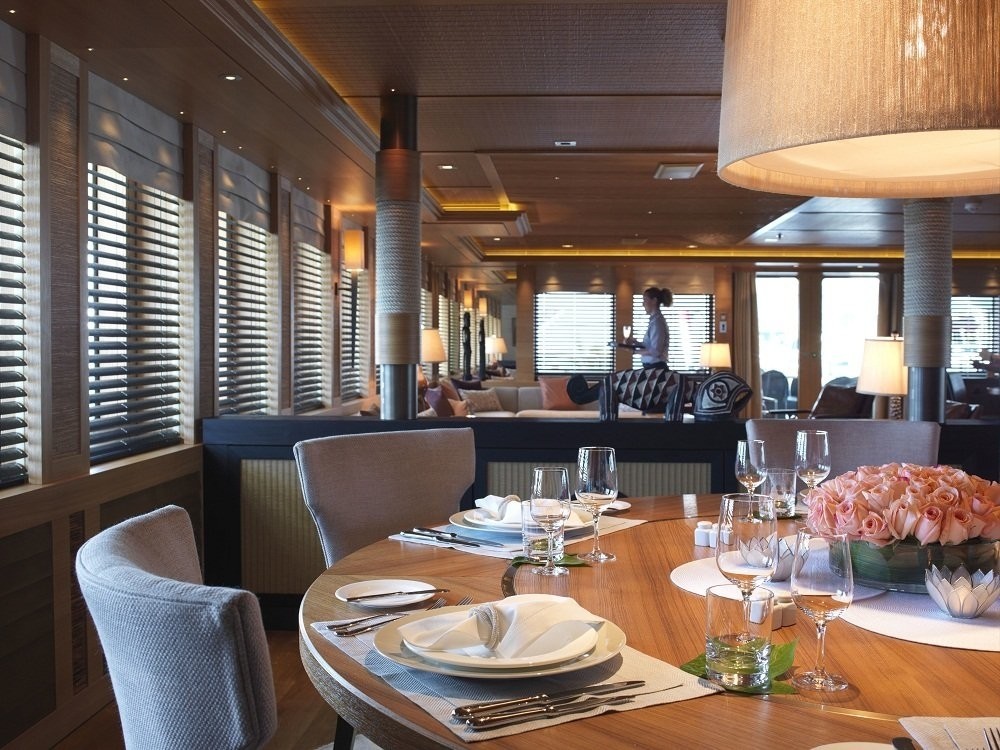 Furniture Set: Yacht NAIA's Inside Eating/dining Captured