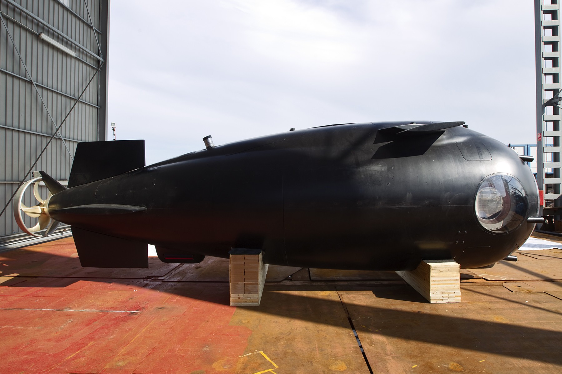 Outdoor: Yacht NAIA's Submersible Pictured