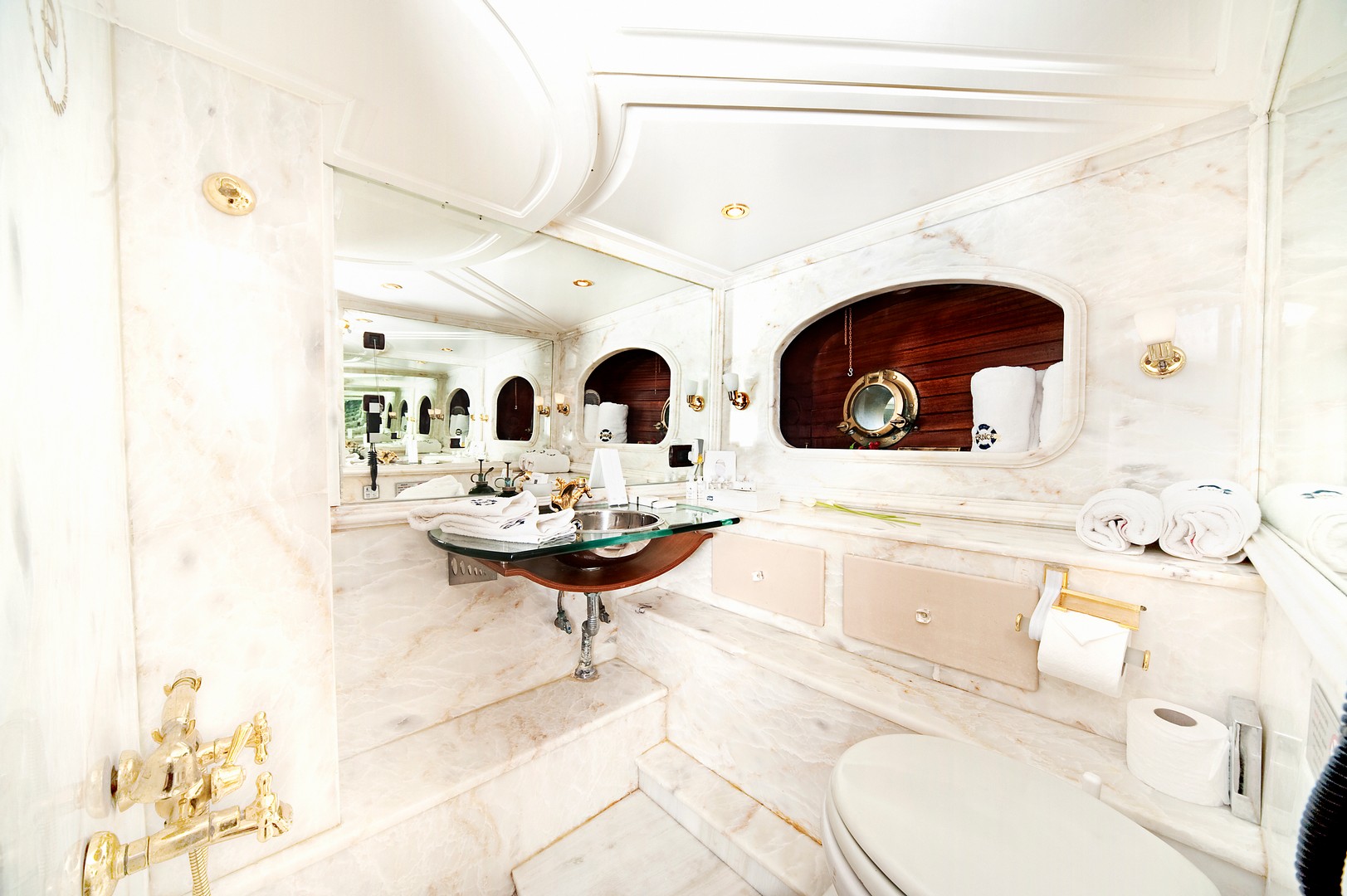 Luxurious Ensuite Bathroom
