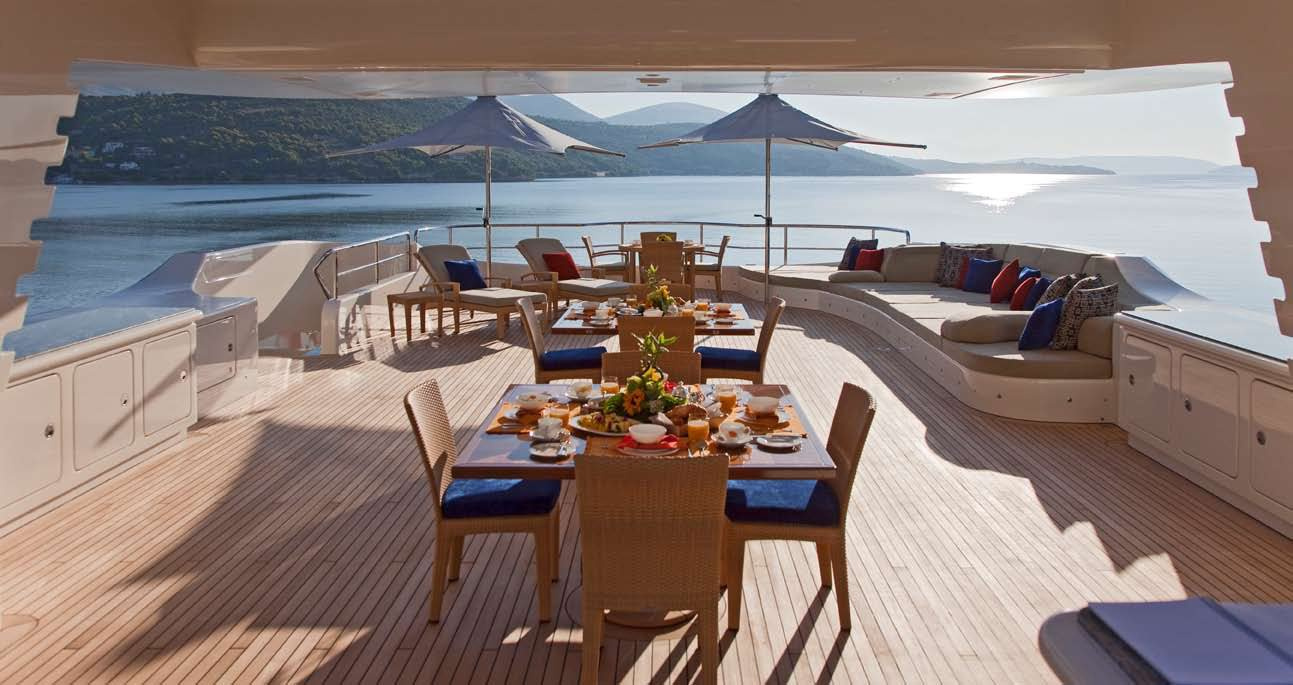 Yacht MARY JEAN II By ISA - Aft Deck Seating  