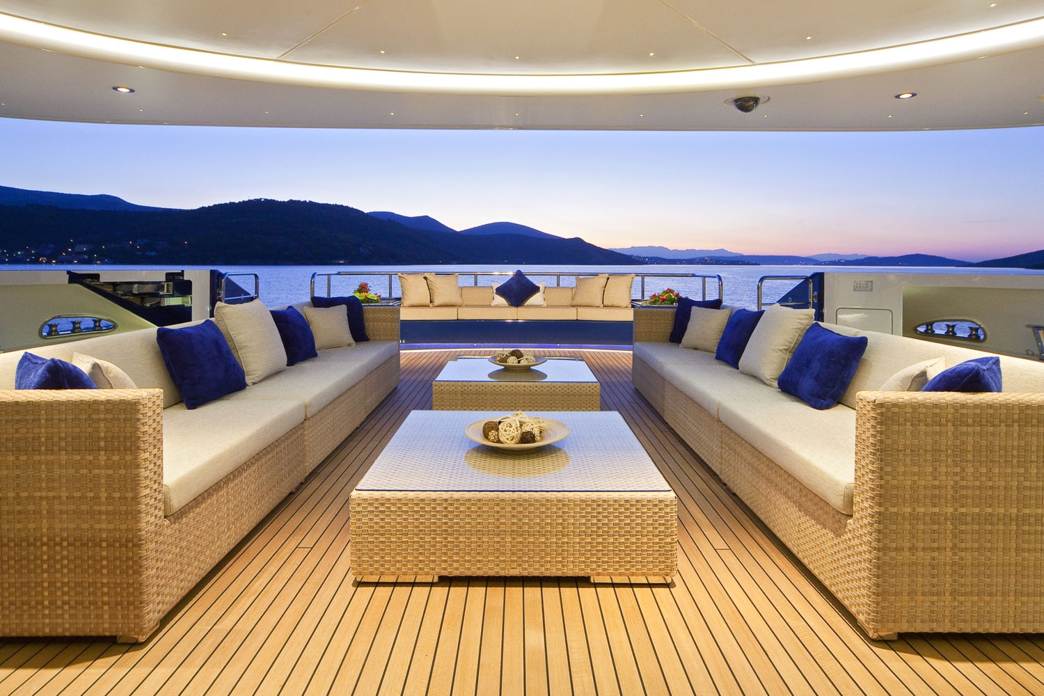 Yacht MARY JEAN II By ISA - Aft Deck Seating