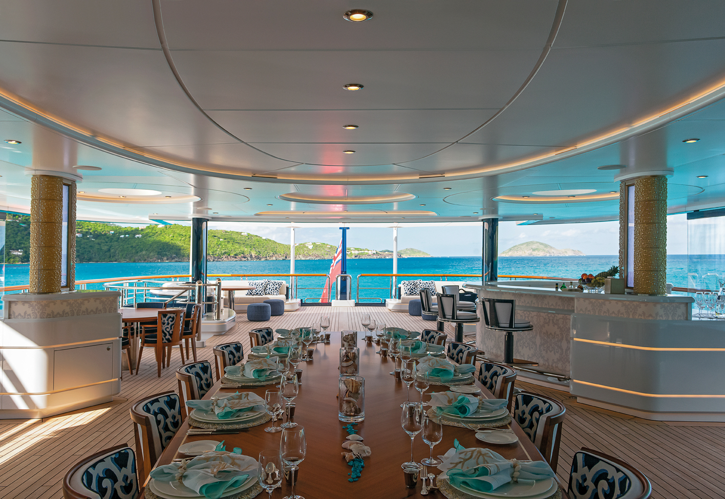 Yacht Solandge - Outside Dining