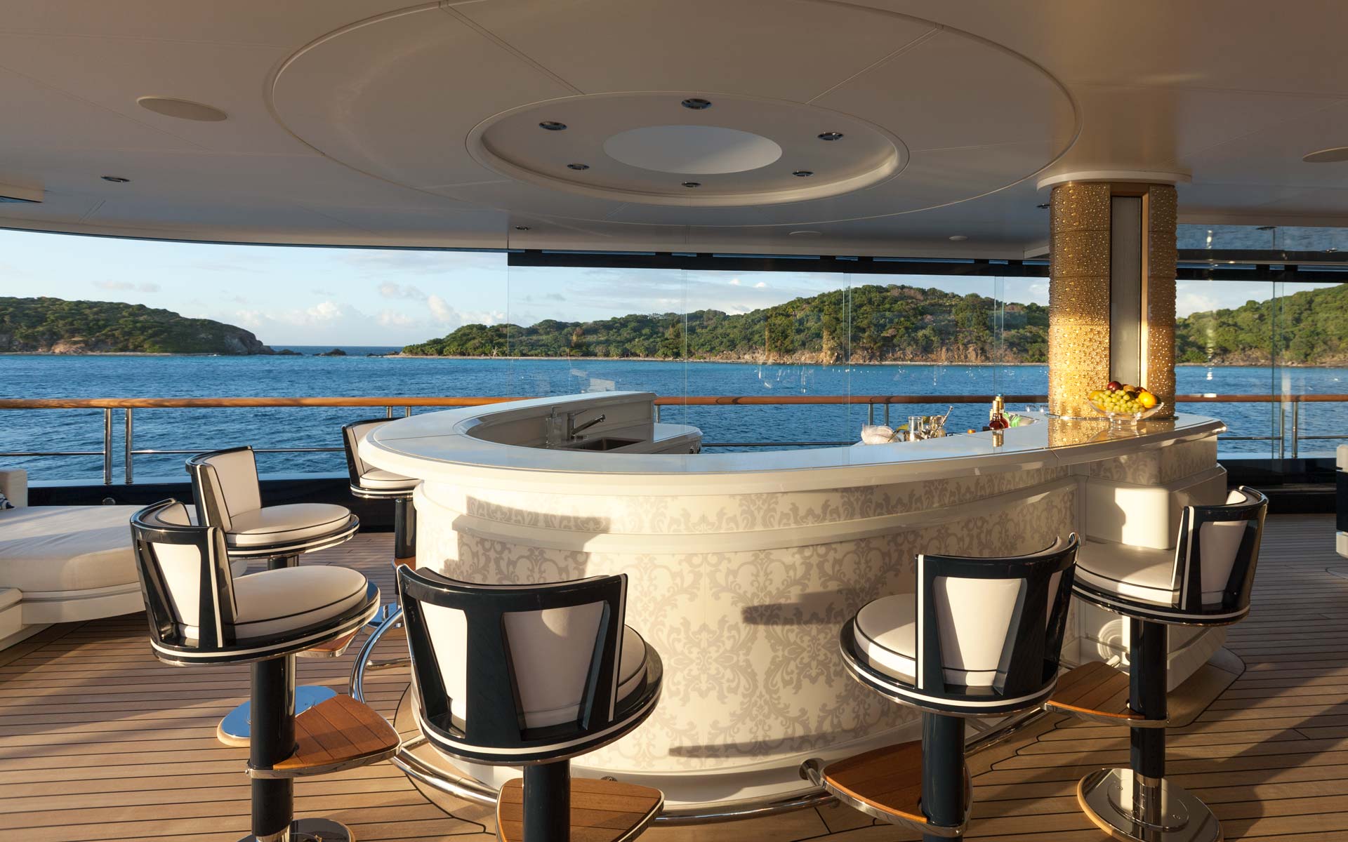 Yacht Solandge - Owner Deck Bar