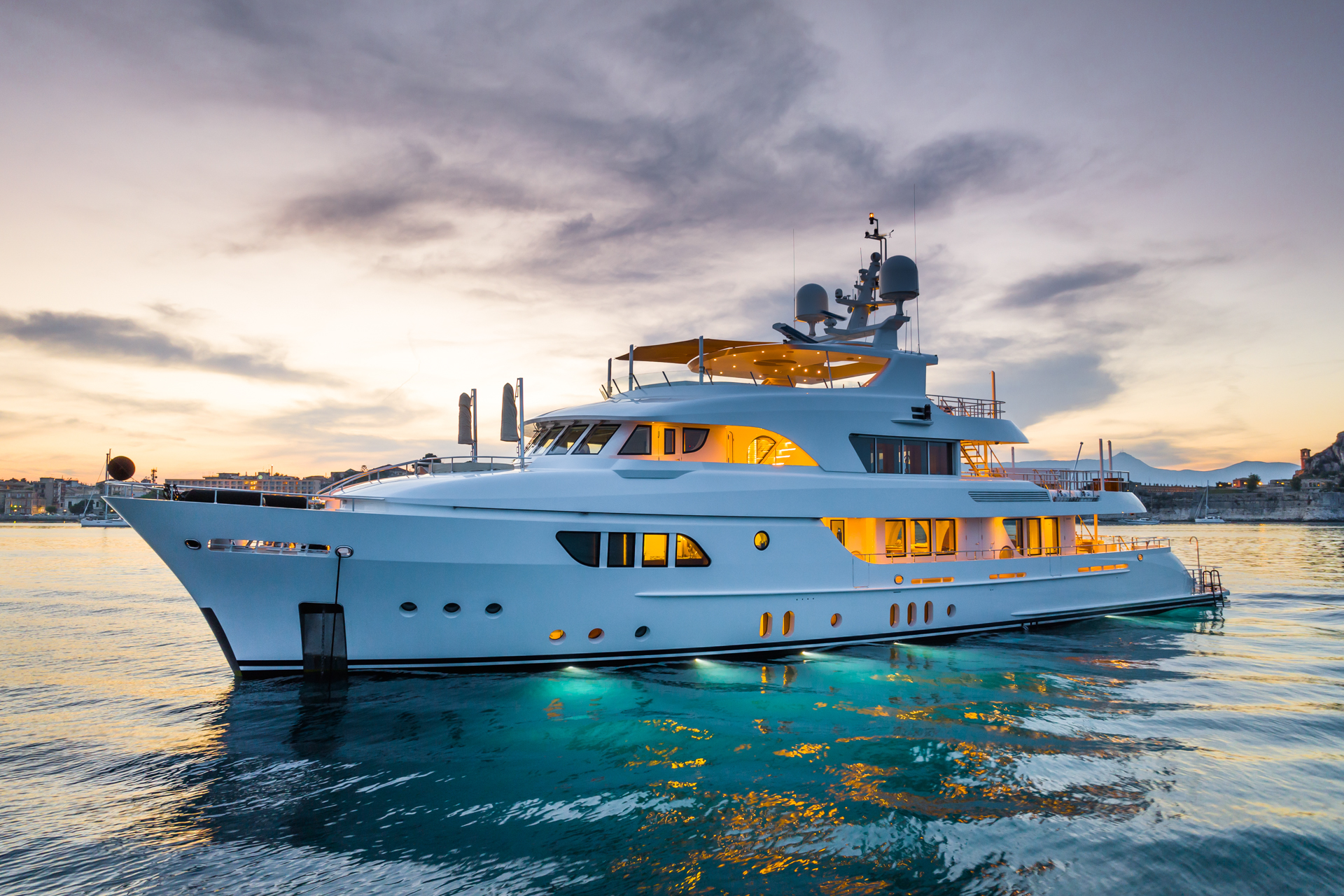 Luxury Yacht Serenity