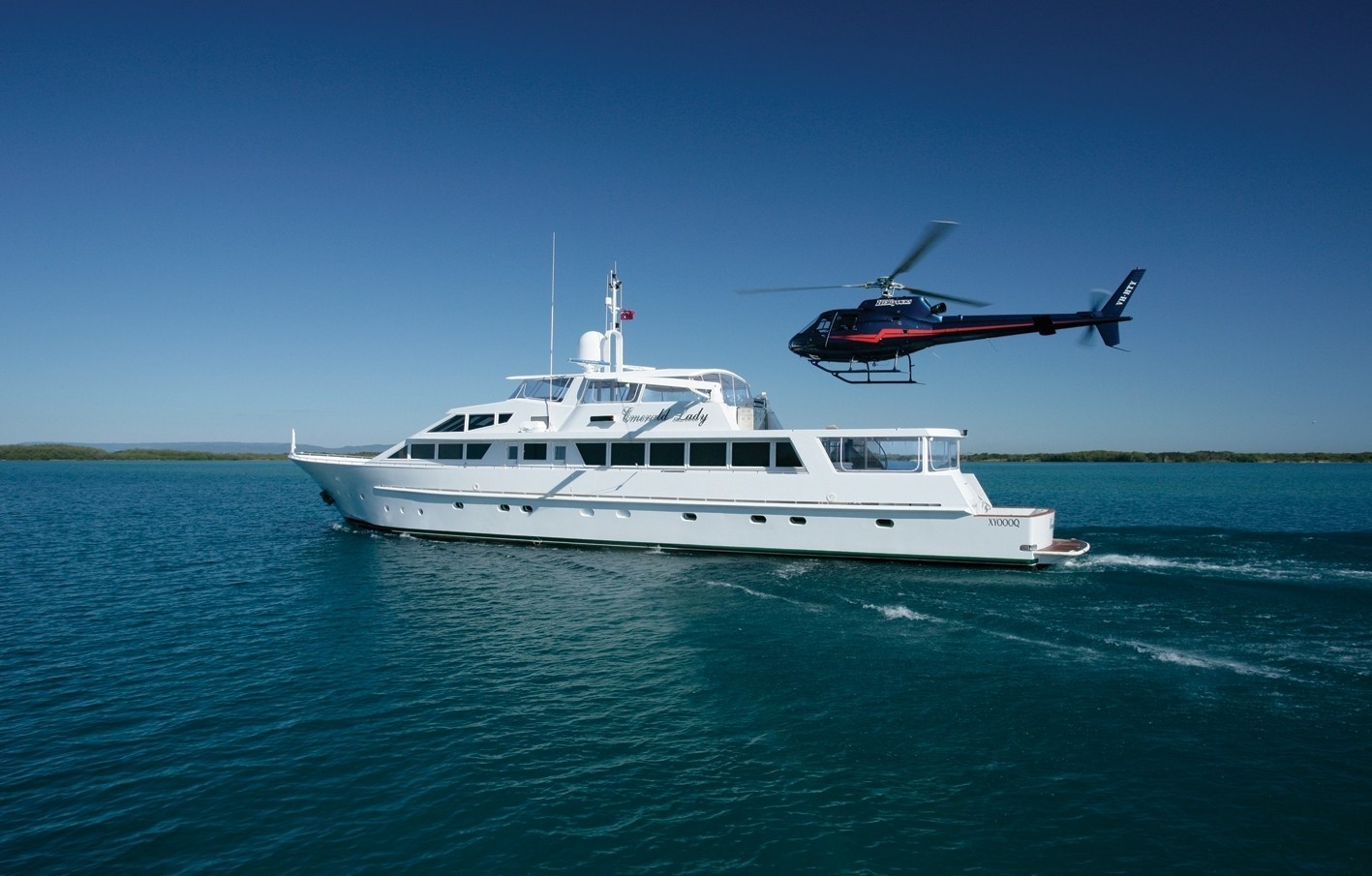The 35m Yacht EMERALD LADY - With landing helicopter 