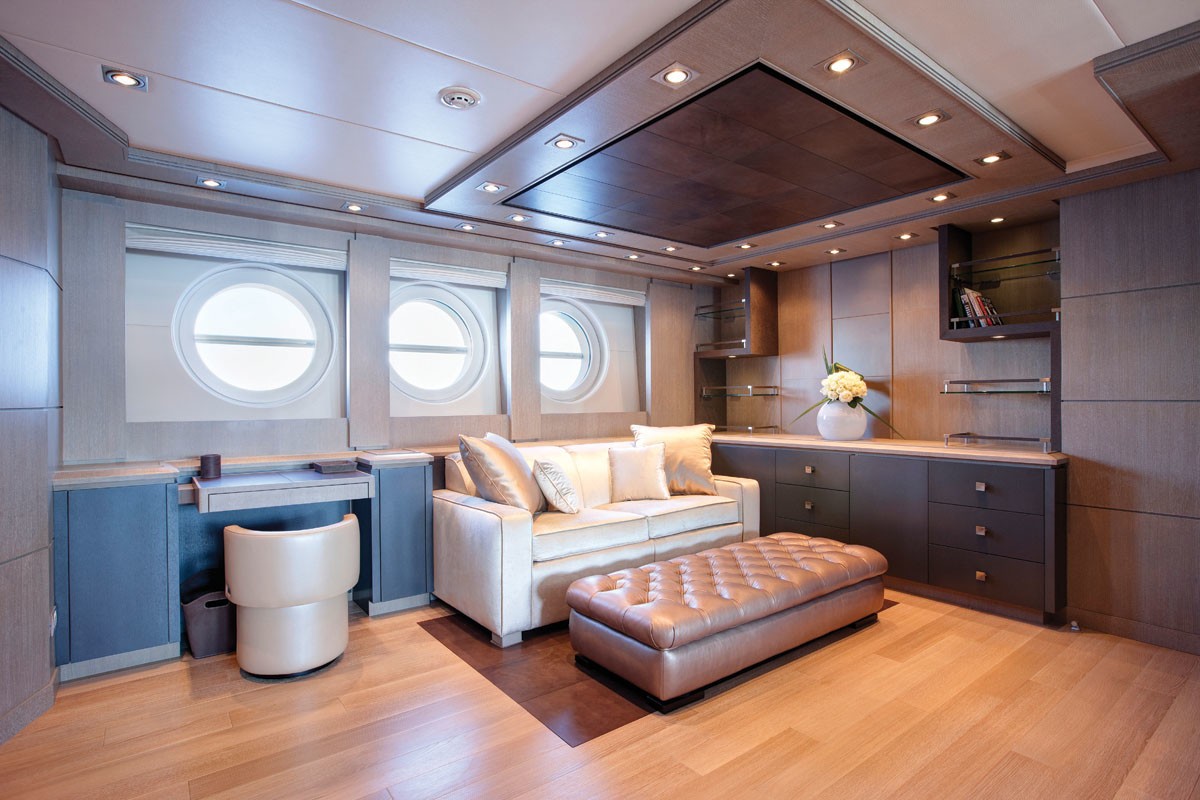 Sitting: Yacht GRIFFIN's Main Master Cabin Pictured