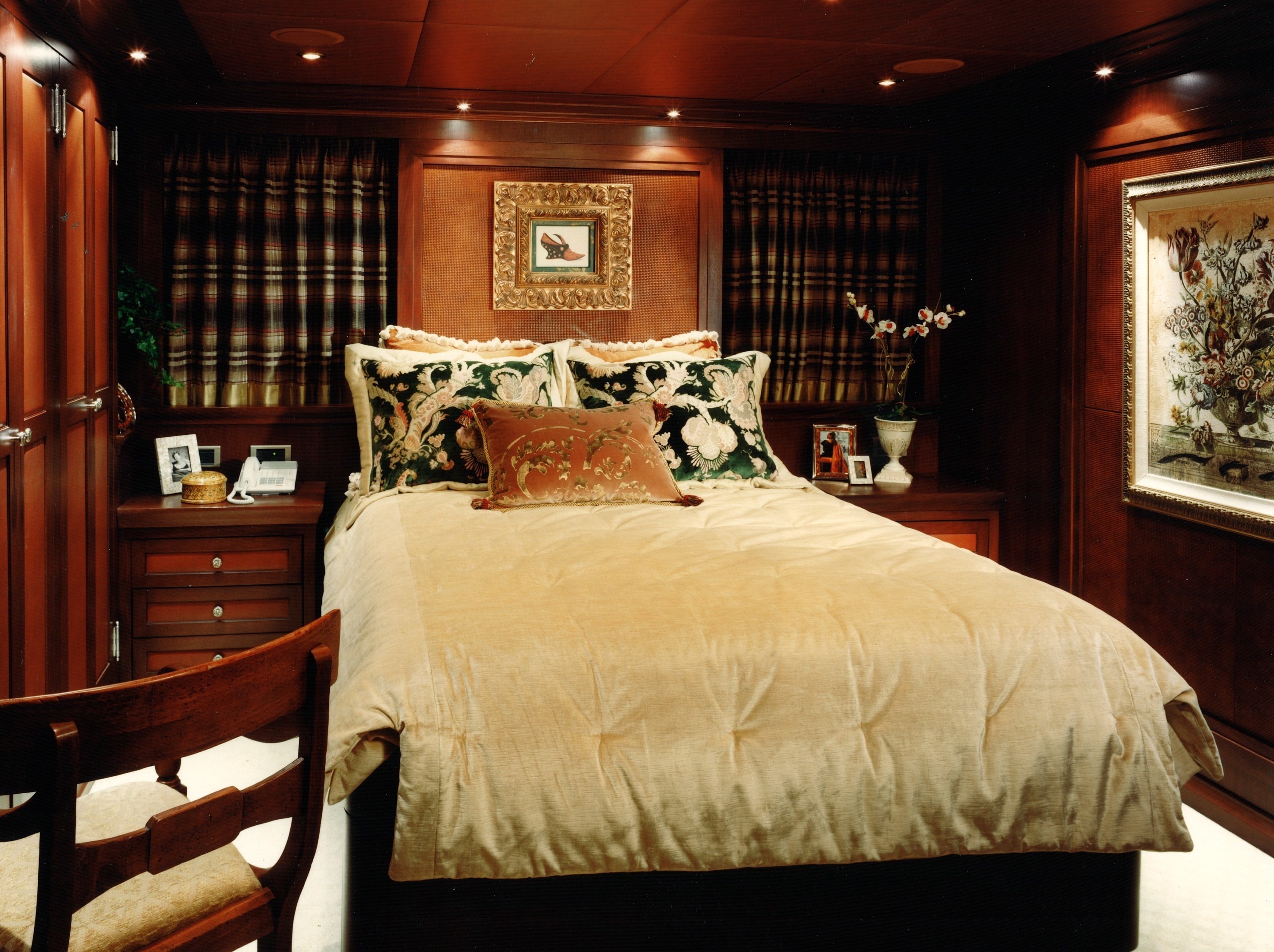 Guest's Cabin On Board Yacht LAGNIAPPE