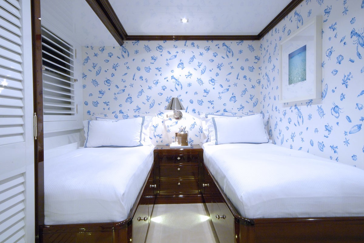 Profile: Yacht OXYGEN's Twin Bed Cabin Pictured
