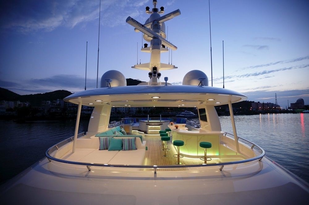 The 42m Yacht STAR