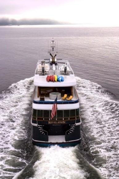Aft Aspect: Yacht STARGAZER's Cruising Image