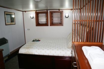 Light: Yacht SARSEN's Guest's Cabin Image